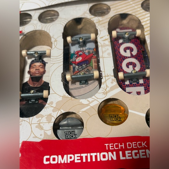 Tech Deck Competition Legends 8-Pack Mini Skateboards Olympic Games Paris 2024 - Picture 3 of 10